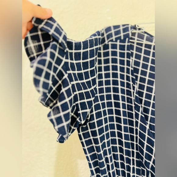BP. Nordstrom Glen Plaid Wrap Short Sleeve Shorts Romper. Size Med blue & white - Picture 9 of 14